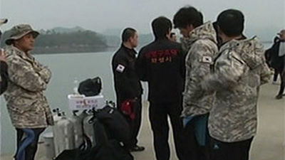 Detenido el capitán del barco surcoreano, que reconoce haber demorado la evacuación