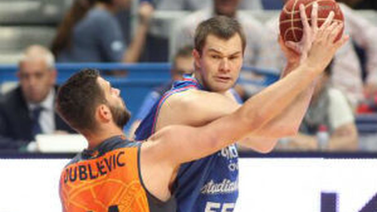 Estudiantes ante Valencia Basket