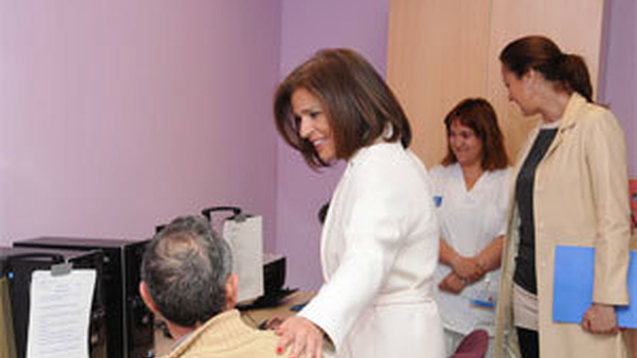 An Botella visito el Centro de Día Alzheimer "Doctor Salgado Alba"
