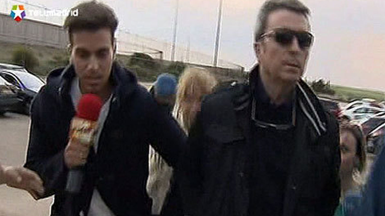 Ortega Cano a su llegada ala prisión de Zuera