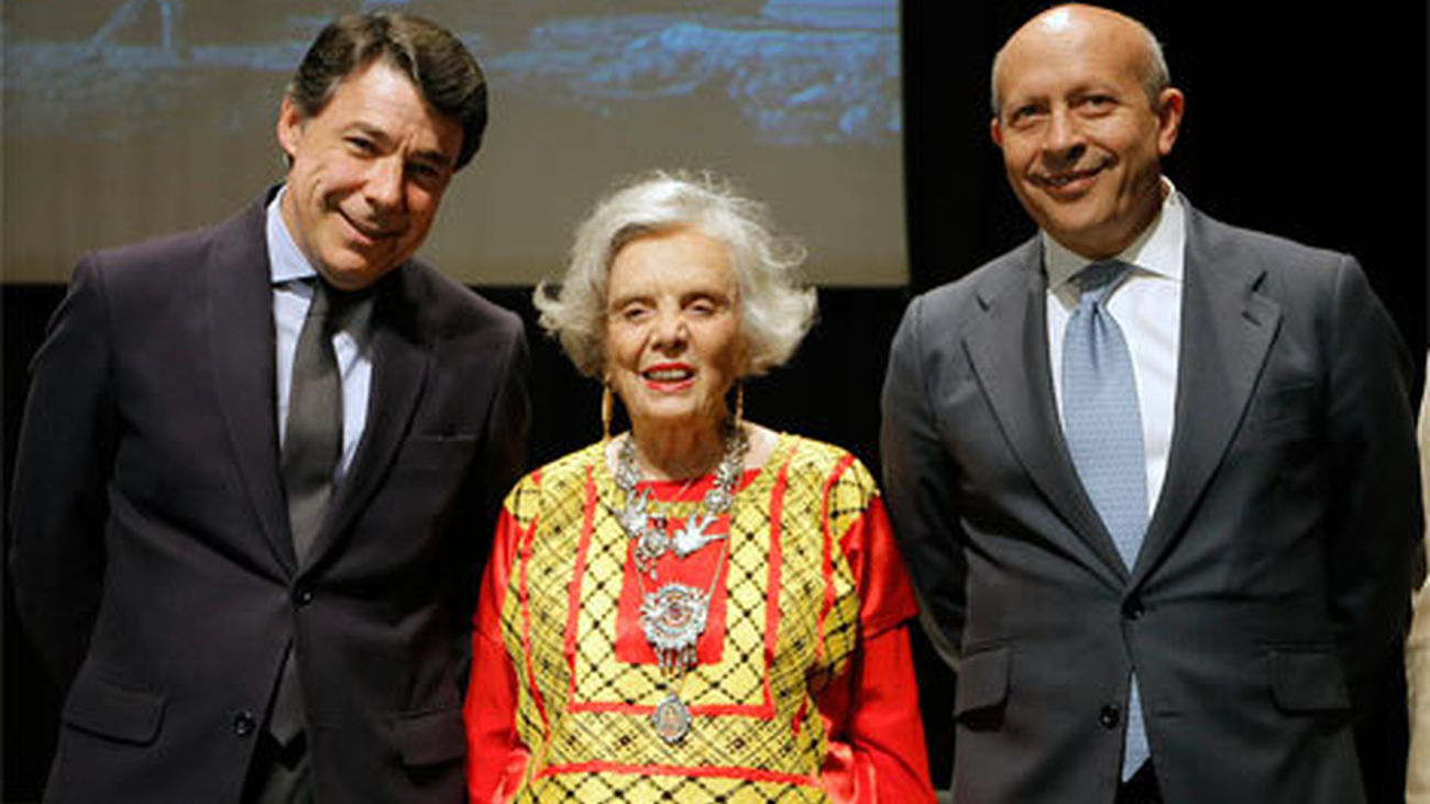 Poniatowska inicia, "con gran honor", la lectura del 'Quijote' en Madrid