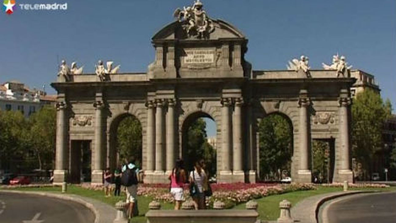 Botella cree que el aumento "espectacular" de turistas prueba su tendencia positiva