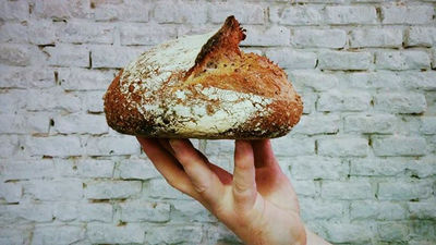 Panic, pan casero a puerta de calle