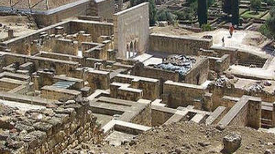 Madrid declara BIC un capitel omeya del siglo X procedente de Medina Azahara