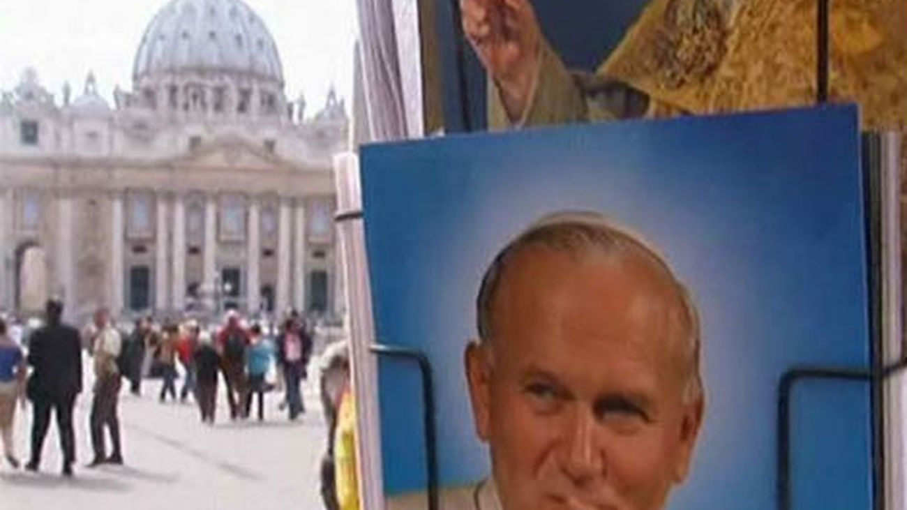 Roma se prepara para la canonización de Juan XXIII y Juan Pablo II