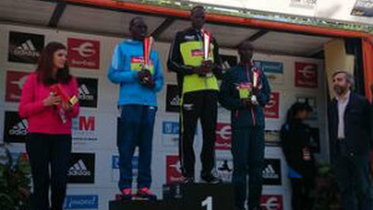 El keniano Ezekiel Chebii gana la Maratón de Madrid con 2h09:16
