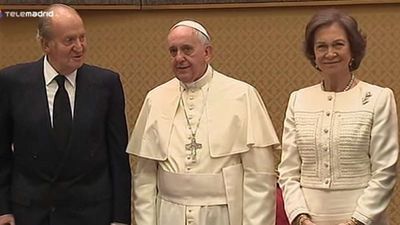 Los reyes de España y el papa hablan del aspecto social del paro juvenil