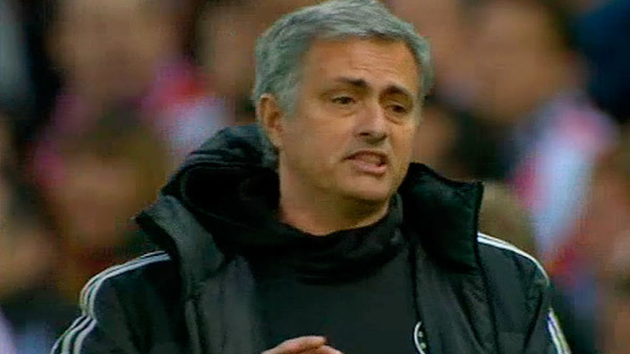 Mourinho carga contra Casillas