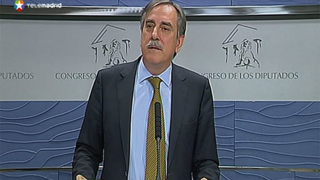 La oposición critica que Rajoy esté "muy contento" con los datos de la EPA