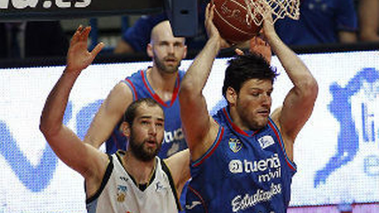 Estudiantes ante Monbús