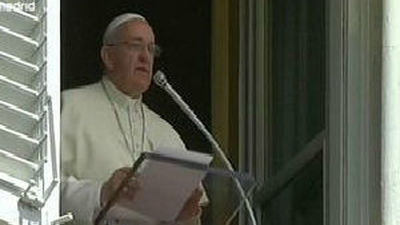 El papa, preocupado por la violencia en Irak y Gaza y por el brote del ébola