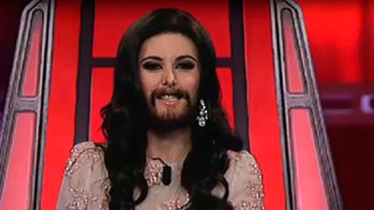 La nueva celebrity Conchita Wurst valora a los dos cantantes fortuitos en La Vez