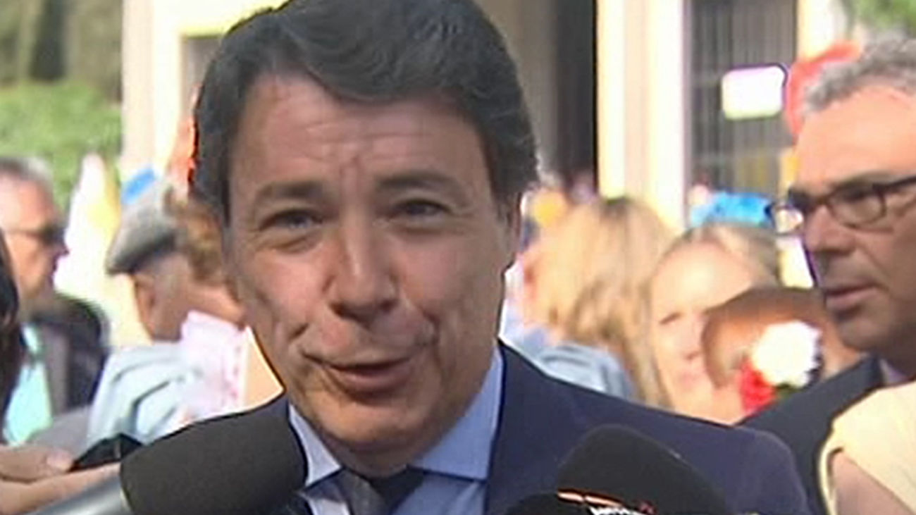 González anuncia que la Comunidad no instalará finalmente la pantalla en Sol