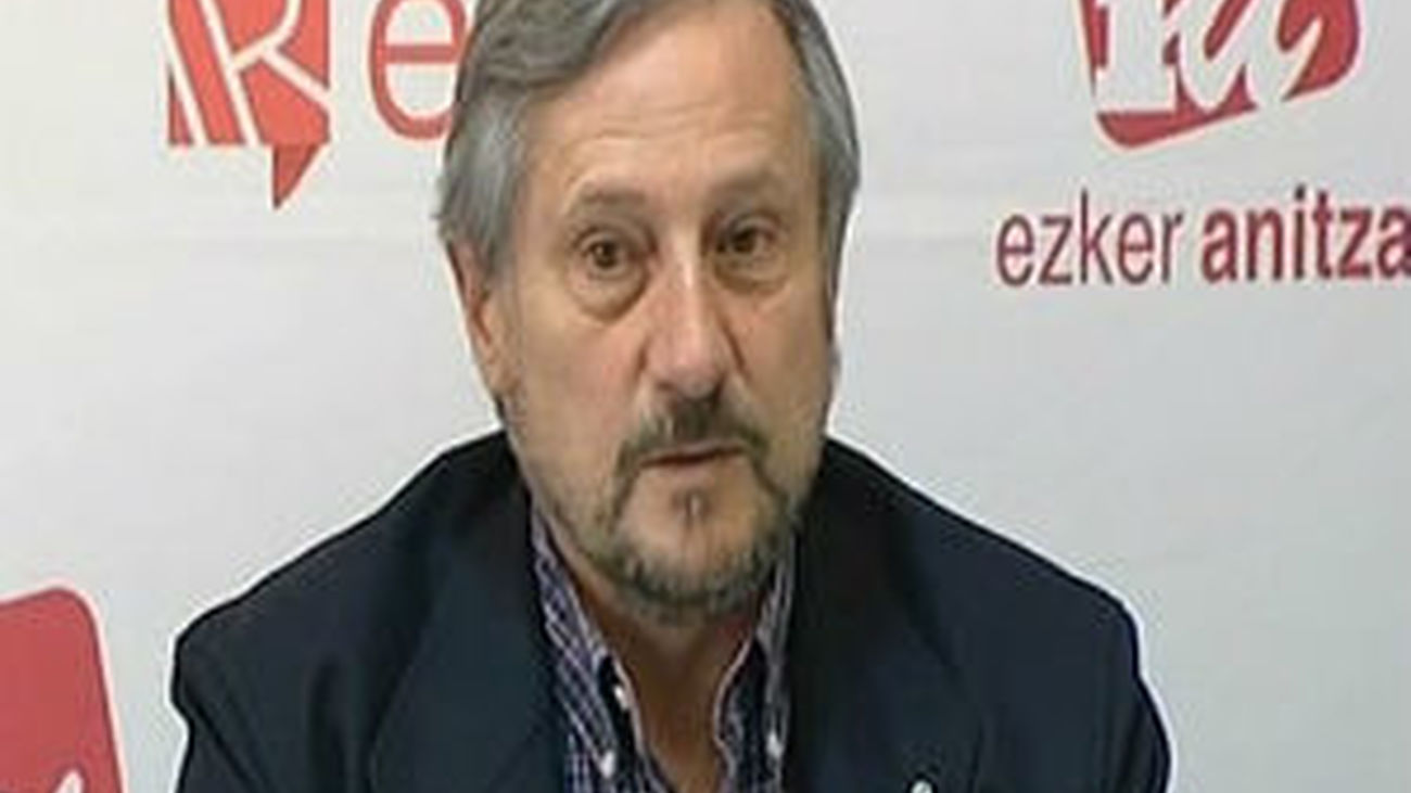 IU llama a confluir a toda la izquierda, incluido Podemos, contra el bipartidismo