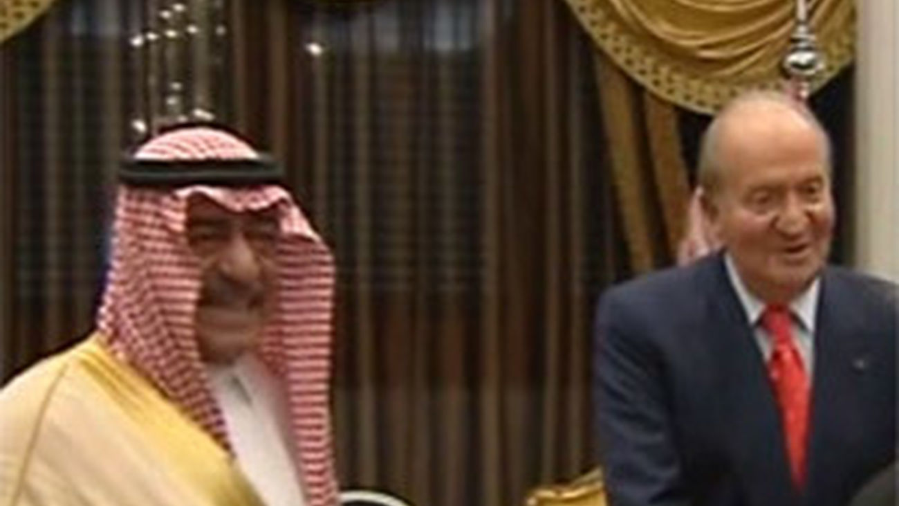 El Rey Juan Carlos anima a Arabia Saudí a seguir colaborando con España