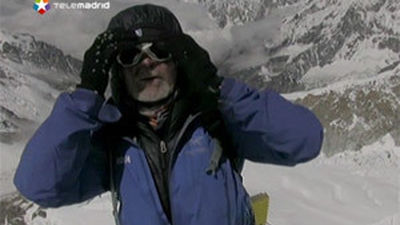 Carlos Soria corona la tercera cima del mundo