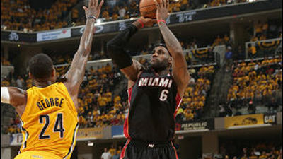 Playoff NBA: LeBron y Wade toman Indiana para empatar la serie