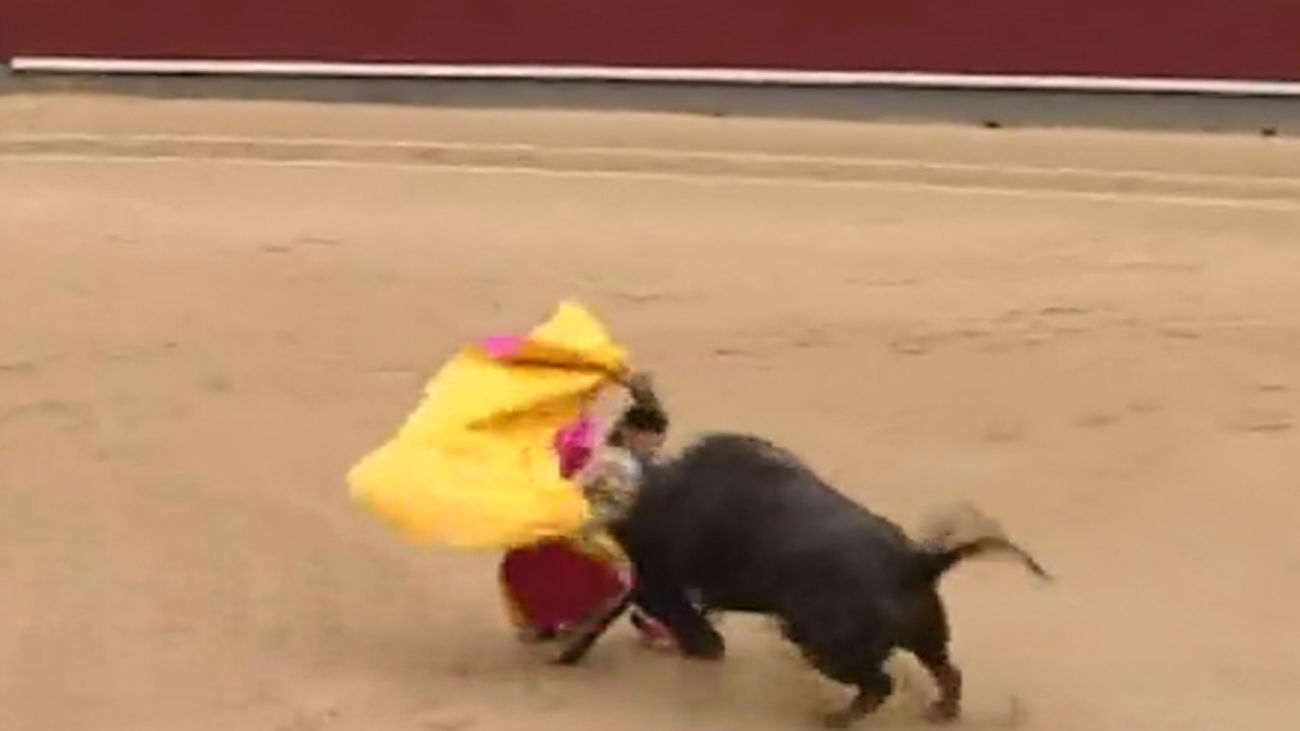 Suspendida la corrida de San Isidro tras la cogida de los tres toreros