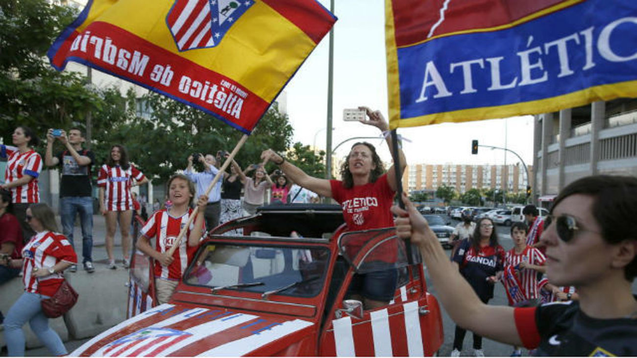 Arranca el éxodo de 70.000 aficionados a Lisboa
