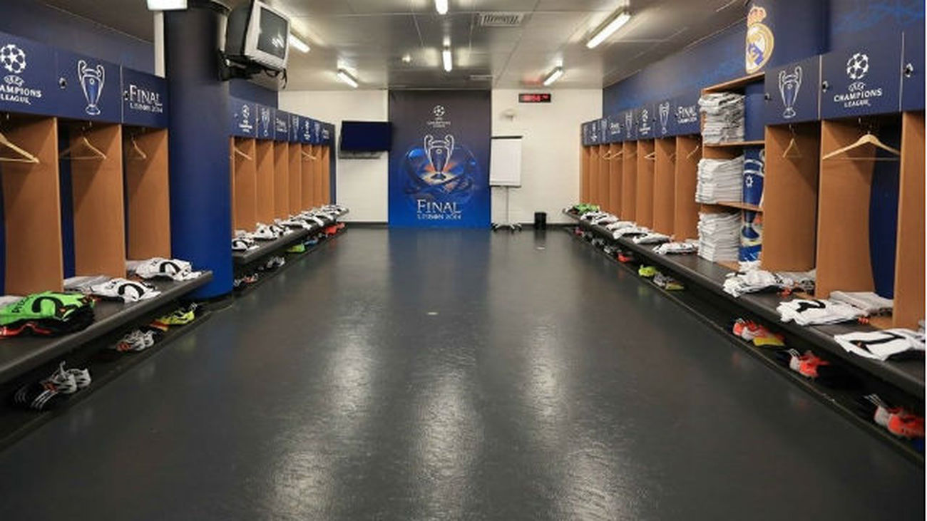 Vestuario del Real Madrid en Da Luz