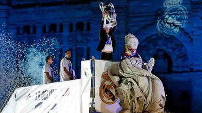 Ramos cumple con la tradición en Cibeles