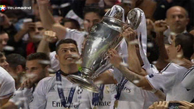 Alegría, euforia y entusiasmo en la fiesta de los "merengues" en Lisboa