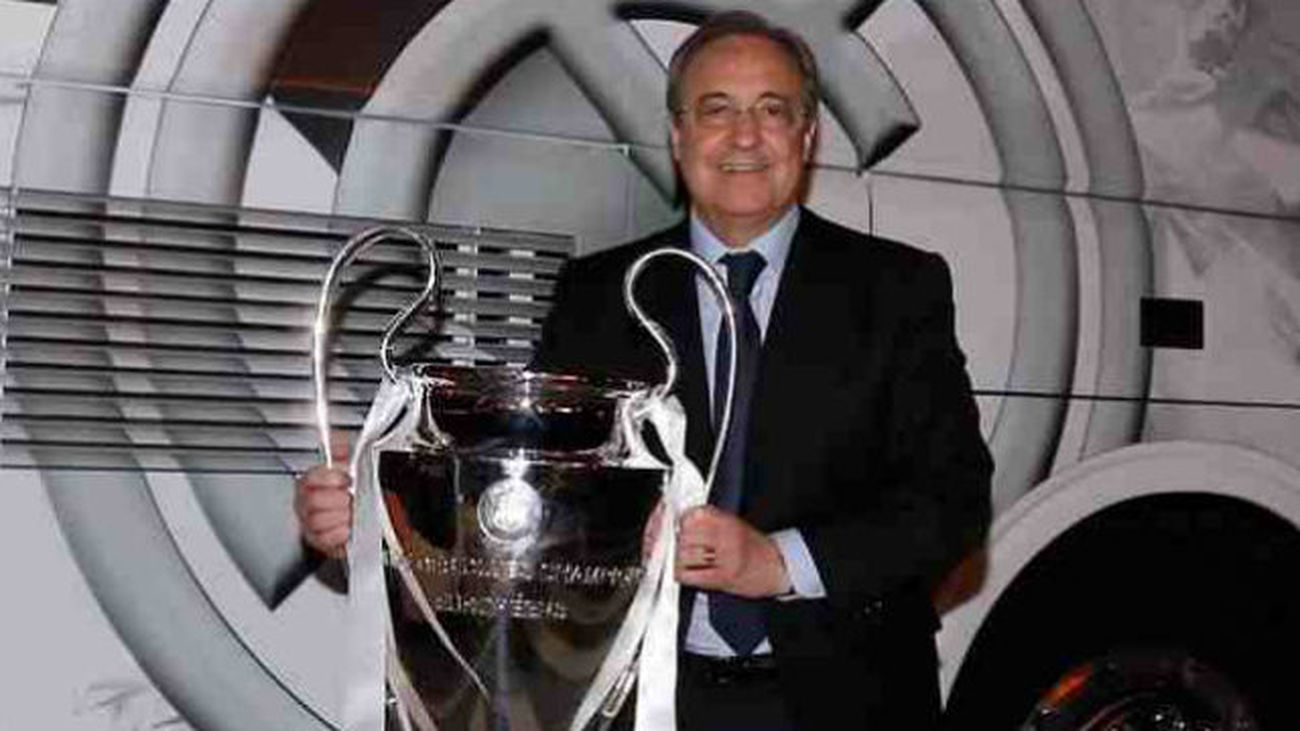 Florentino Pérez con la 'orejona'