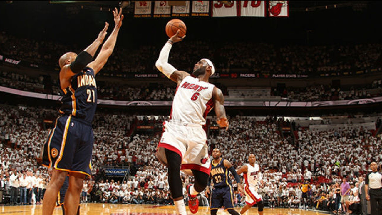 Playoffs NBA: LeBron deja a Miami a un paso de las Finales
