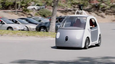 Google muestra prototipo de coche que se conduce solo sin volante ni pedales