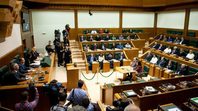 El Parlamento Vasco proclama el derecho de autodeterminación de Euskal Herria