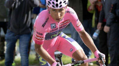 Giro: Quintana, más líder tras ganar la cronoescalada