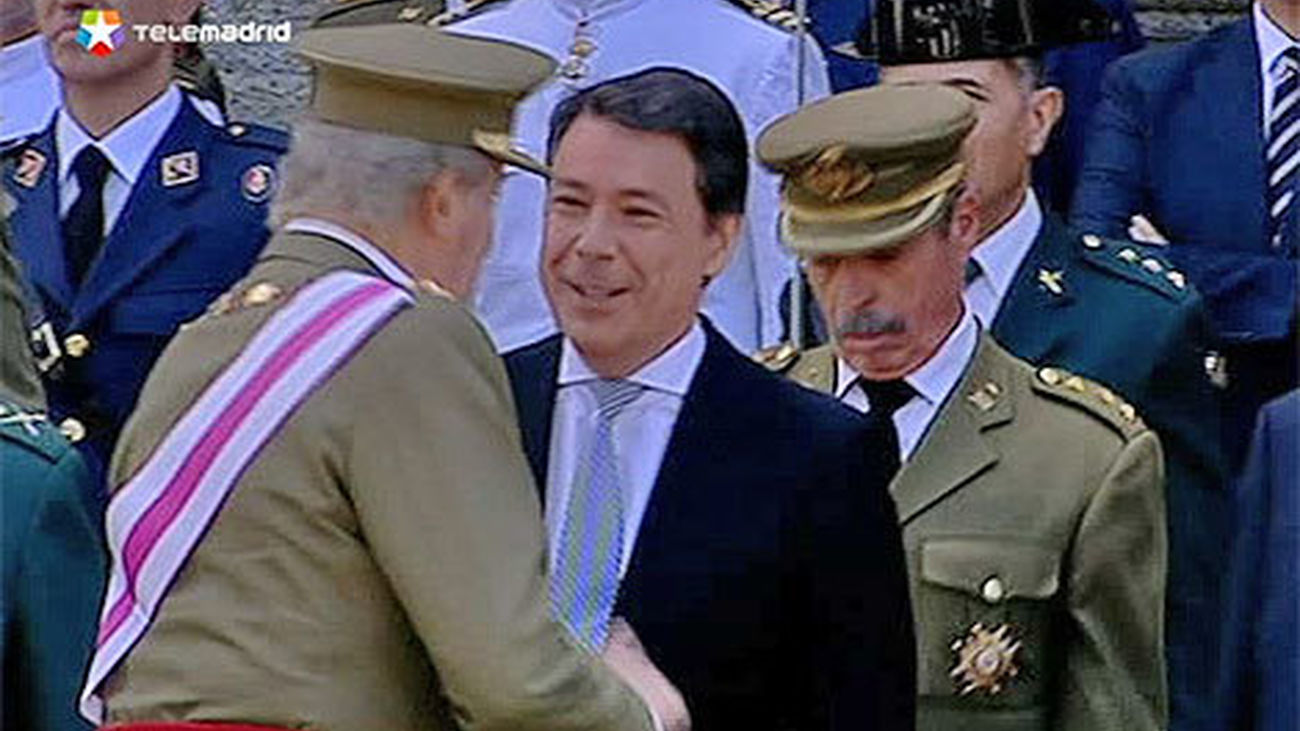 González: "La inmensa mayoría sigue a favor de la monarquía parlamentaria"