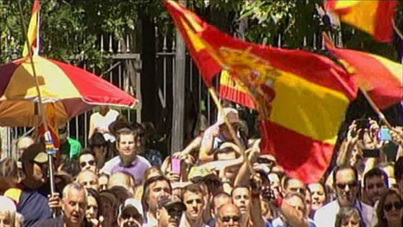 Vivas a España y al Rey