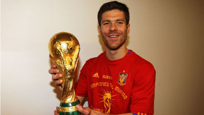 Xabi Alonso: "Con la Copa del Mundo en las manos, las demás son llaveros"