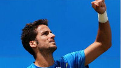 Queen's: Feliciano gana a Hewitt