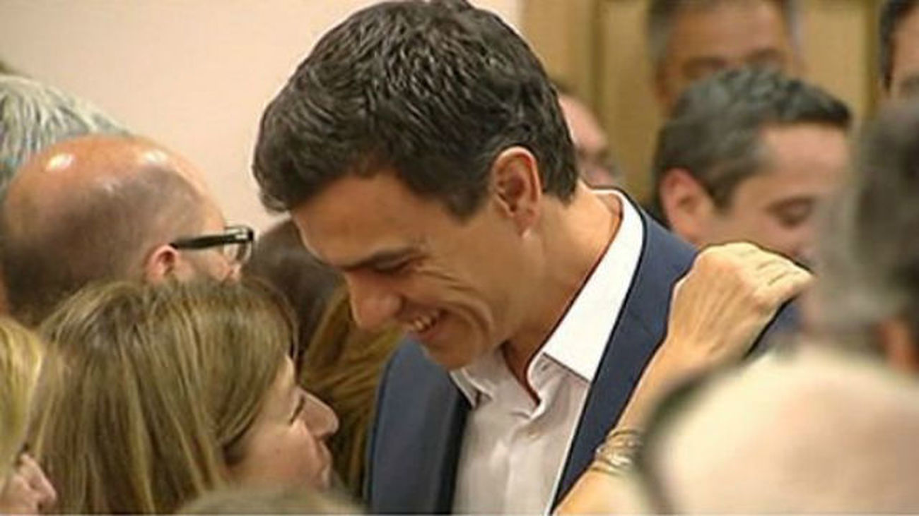 Pedro Sánchez ofrece "unidad y cambio" para liderar el PSOE