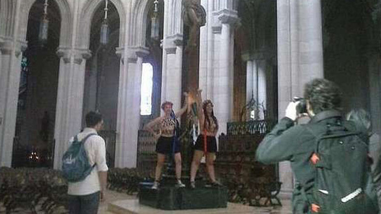 Femen en La Almudena