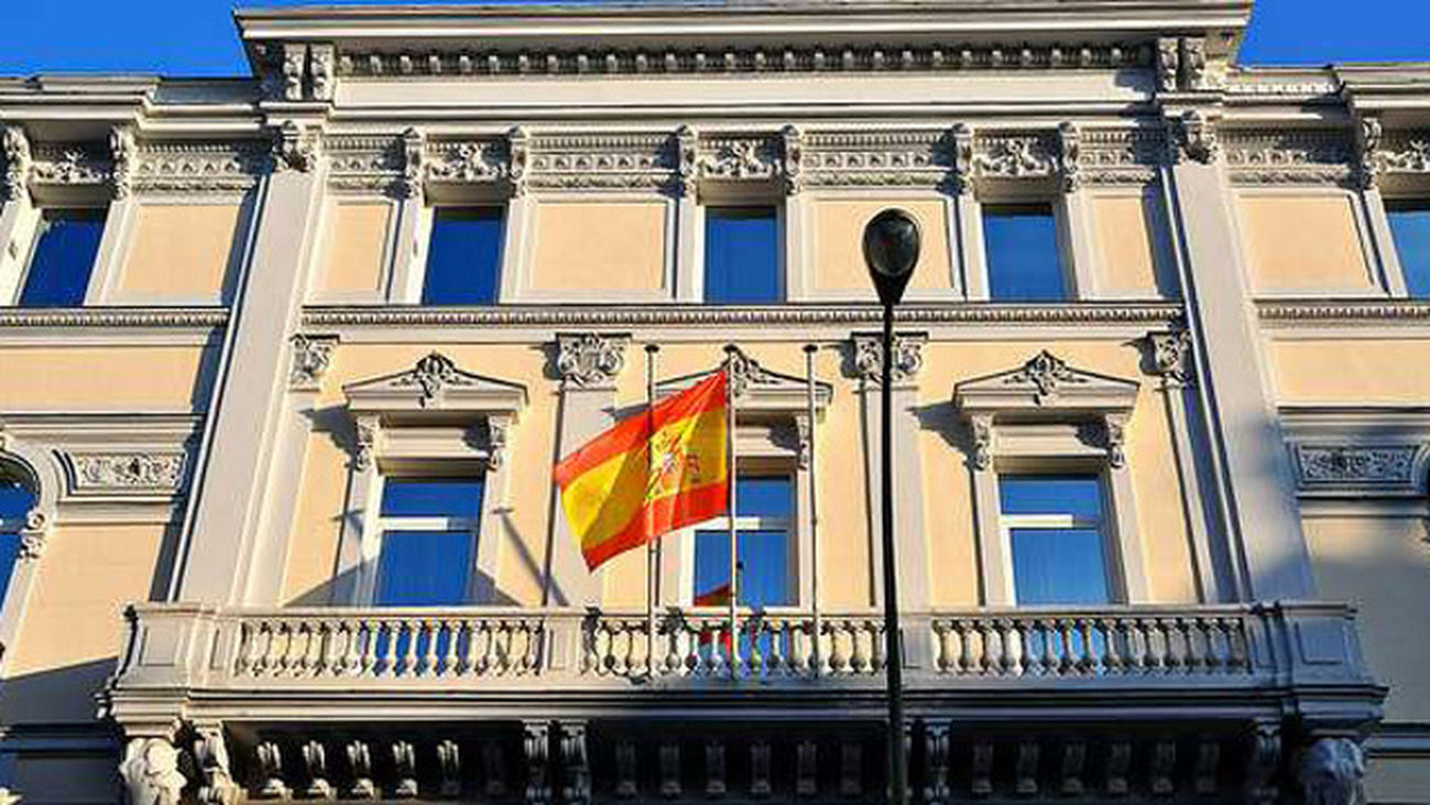 Escaso apoyo a la propuesta de Sánchez de sacar instituciones fuera de Madrid