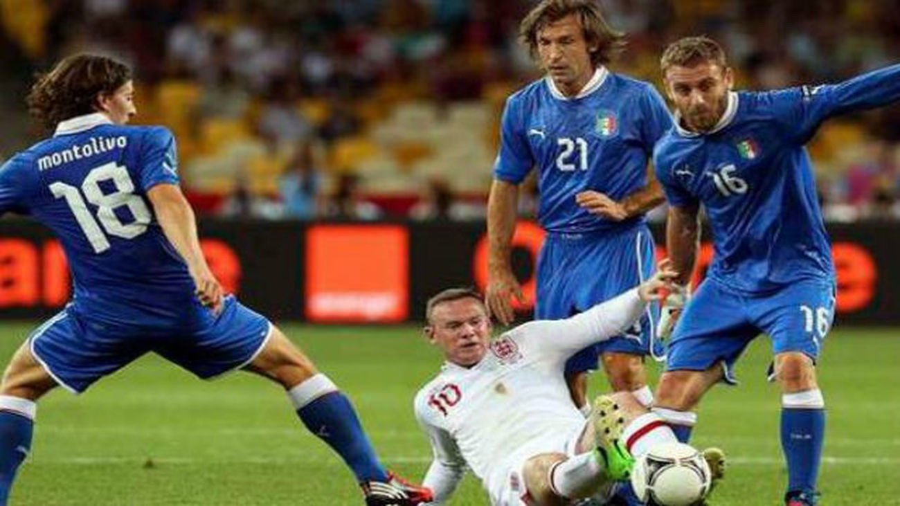 Italia se impone a Inglaterra por 1-2 en Manaos