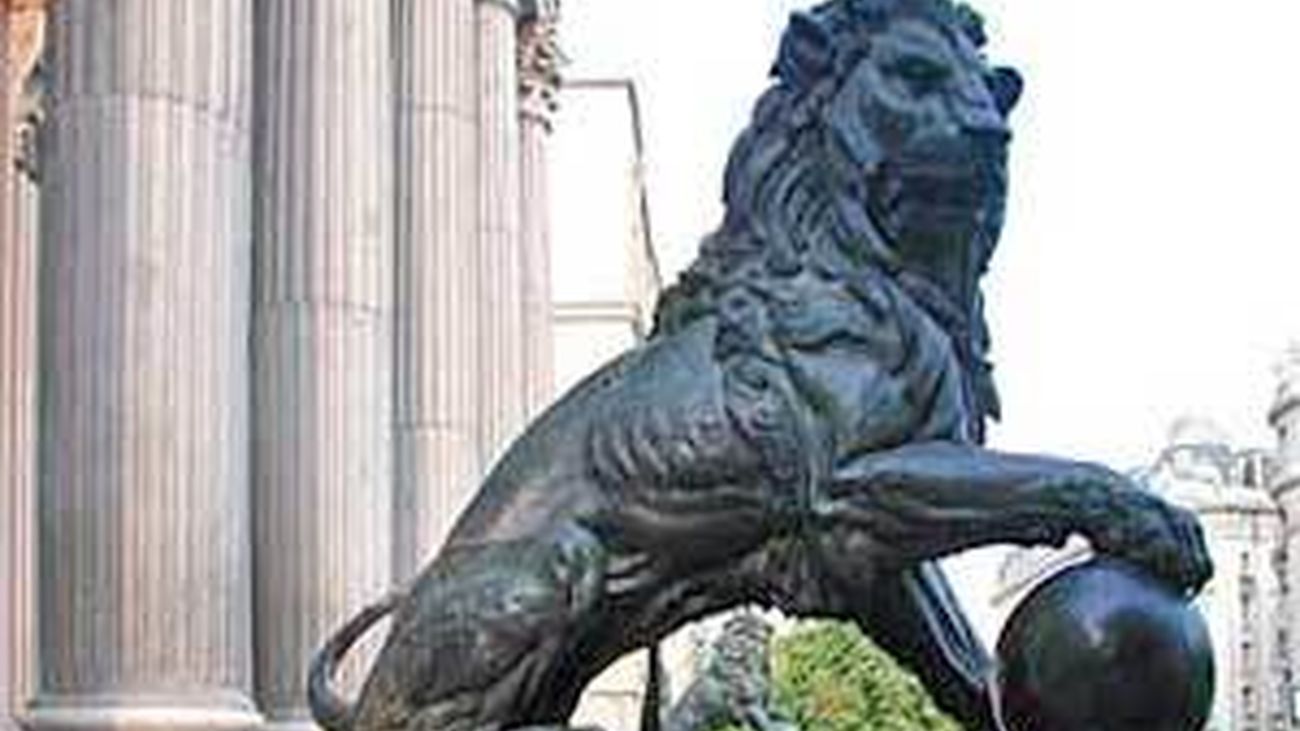 Los Reyes accederán al Congreso por la puerta de los Leones