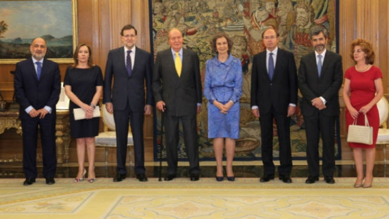 Los Reyes dan un almuerzo de despedida a las autoridades del Estado