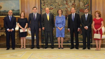 Los Reyes dan un almuerzo de despedida a las autoridades del Estado