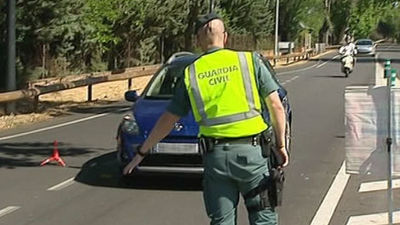 Identificado uno de los 3 hombres que atropellaron a dos guardias civiles en la A-5