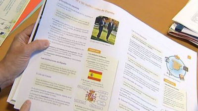 Las editoriales trabajan a contrarreloj para recoger el nuevo reinado de Felipe VI