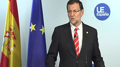 Rajoy: "Me gustaría que De Guindos tuviera responsabilidades importantes"