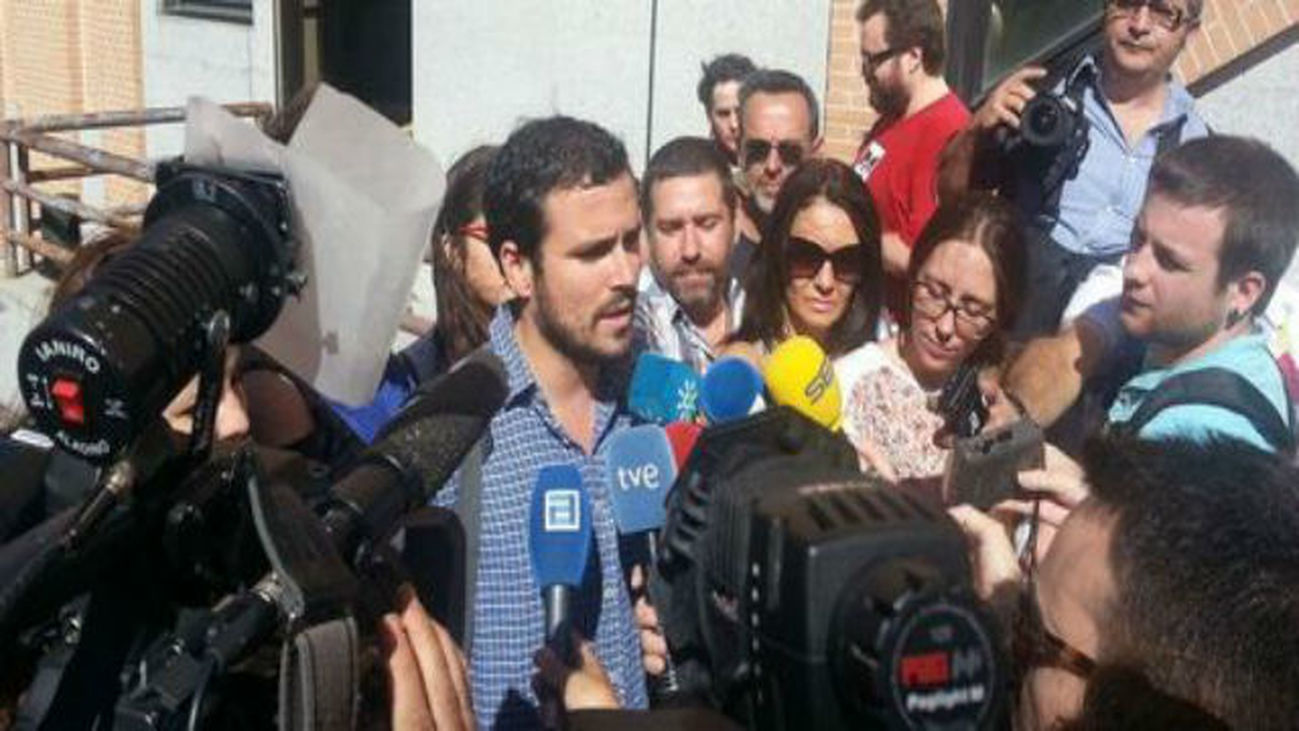 Garzón (IU) avisa a Podemos sobre posibles pactos:  "No nos vale la ambigüedad ideológica"