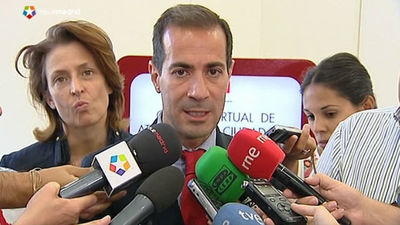 Victoria pide orden en el traslado de subsaharianos a Madrid