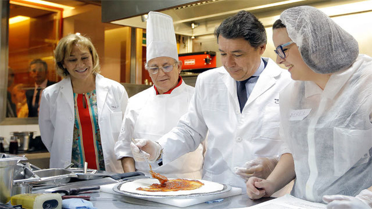 González dice que la tendencia de caída del paro en Madrid "no es casualidad"