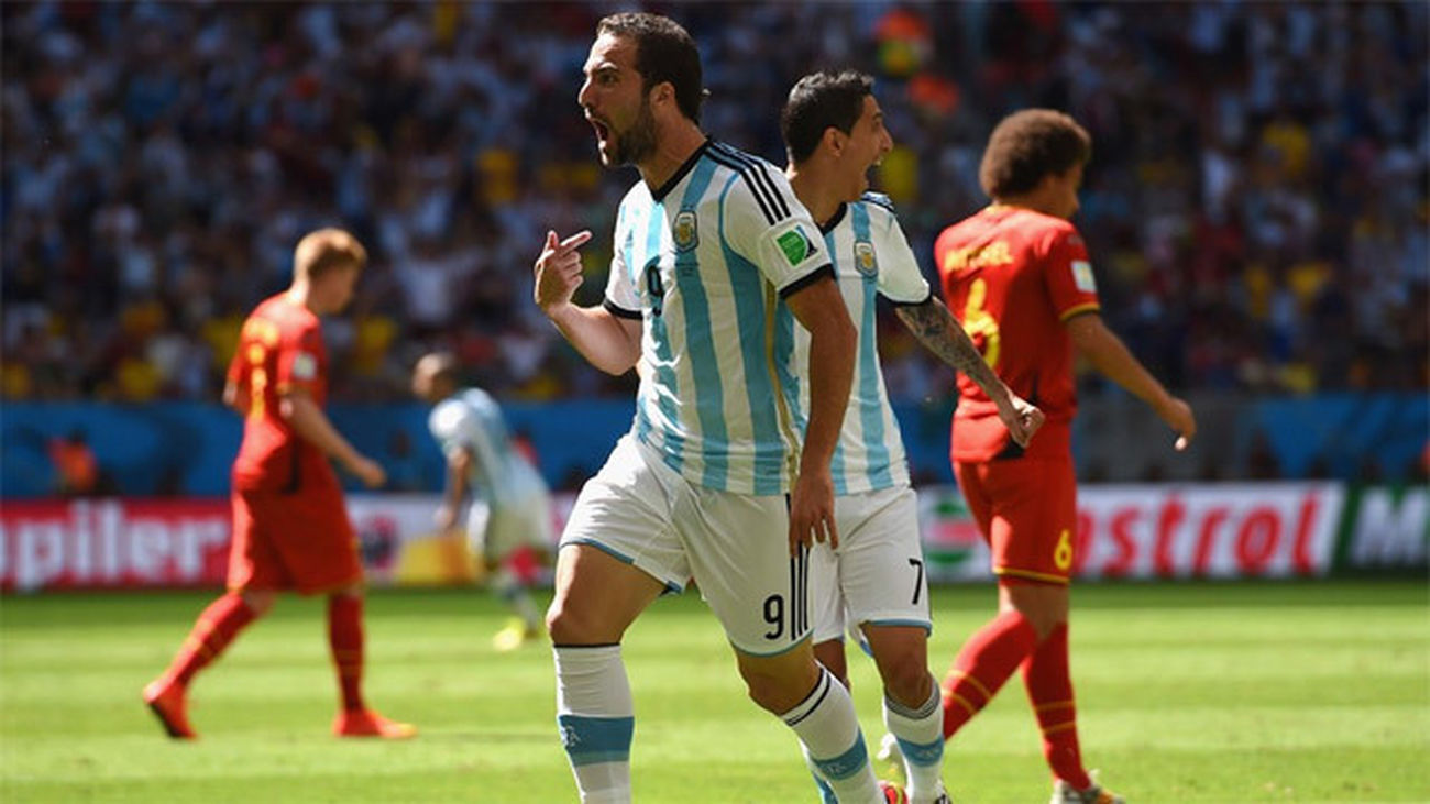Higuaín lleva a Argentina a su primera semifinal desde Italia'90