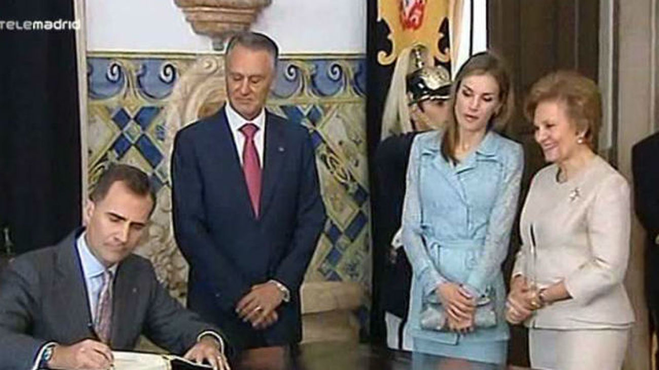 Felipe VI apuesta por seguir trabajando "hombro con hombro" con Portugal